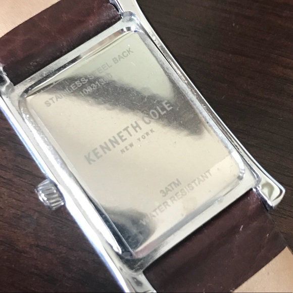 Leather Kenneth Cole Watch - Picture 5 of 6